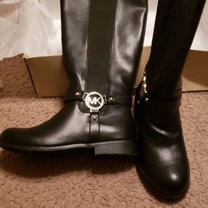 Michael Kors all black shoes